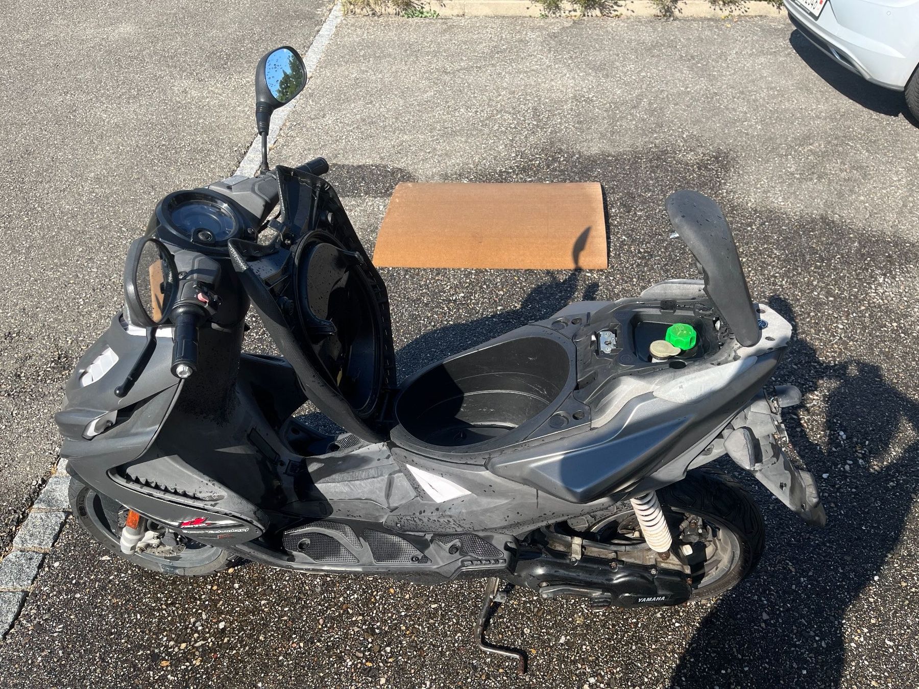 Yamaha Scooters: Yamaha Aerox NS50 – Gebraucht aus Kestenholz von Maport 4
