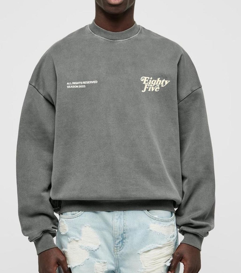 Pulls & Sweat-shirts: Grauer Eighty Five Sweater, Saison 2023, Grösse M – Neuf (Voir description) à BERN par mar_rz79