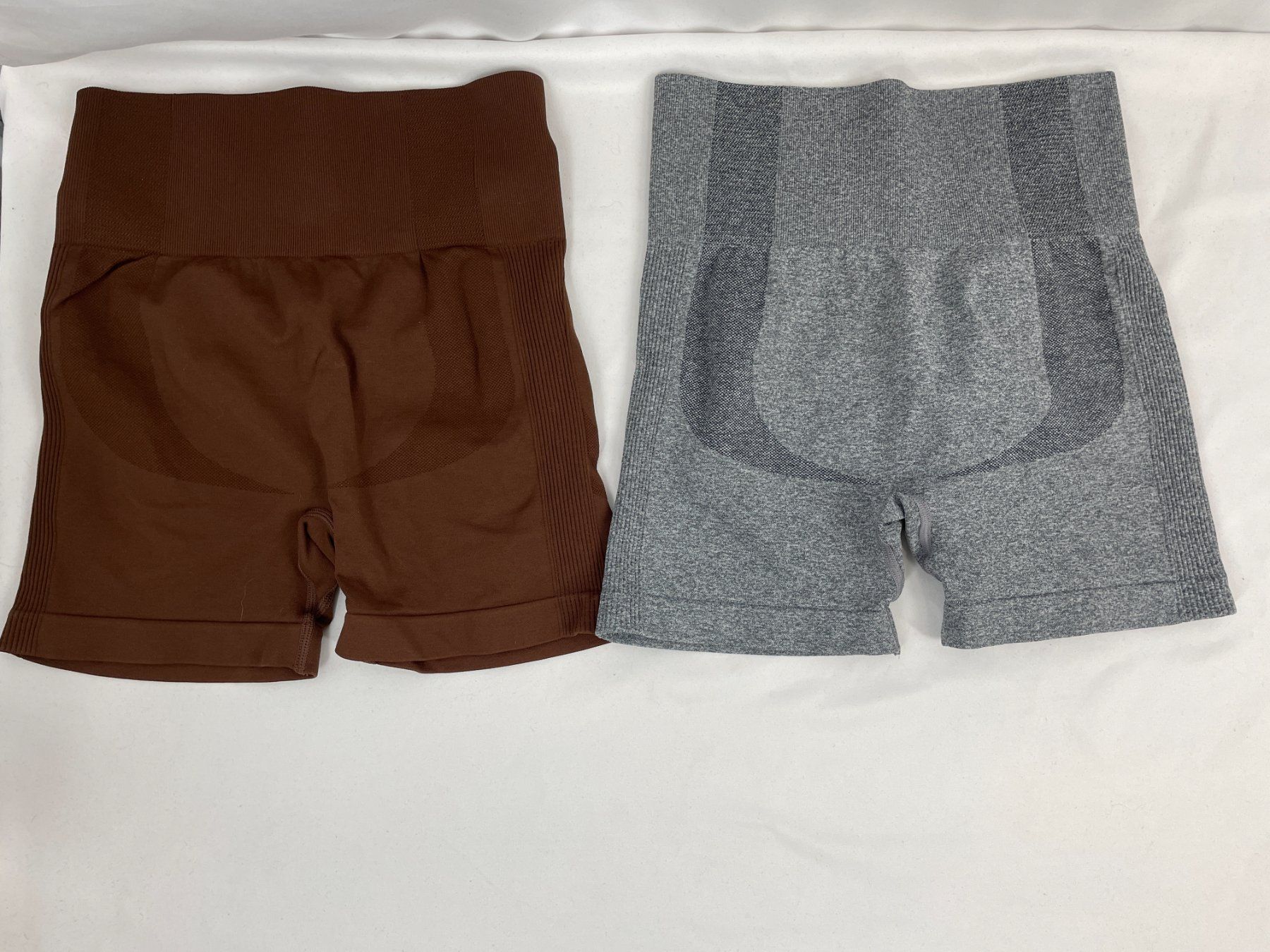 Pantaloni: Pack 4 Short de sport – Usato da Lausanne venduto da PlusValue_Lausanne