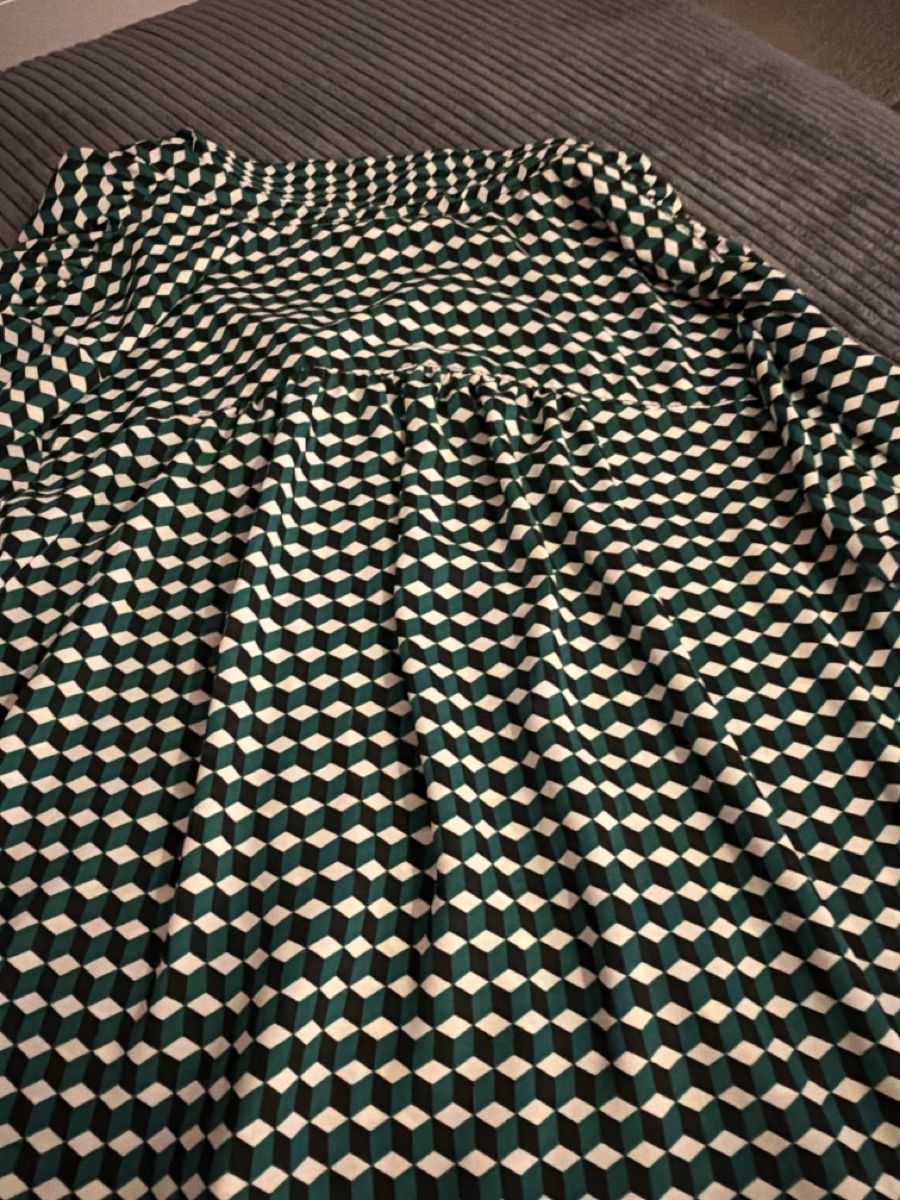 H&M Blusen: Schöne Bluse von H&M Größe 40 – Gebraucht aus Wahlen b. Laufen von Salome7 3