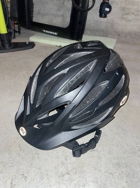 Bell Caschi: Velo-Helm – Usato da Zürich venduto da Timo_G