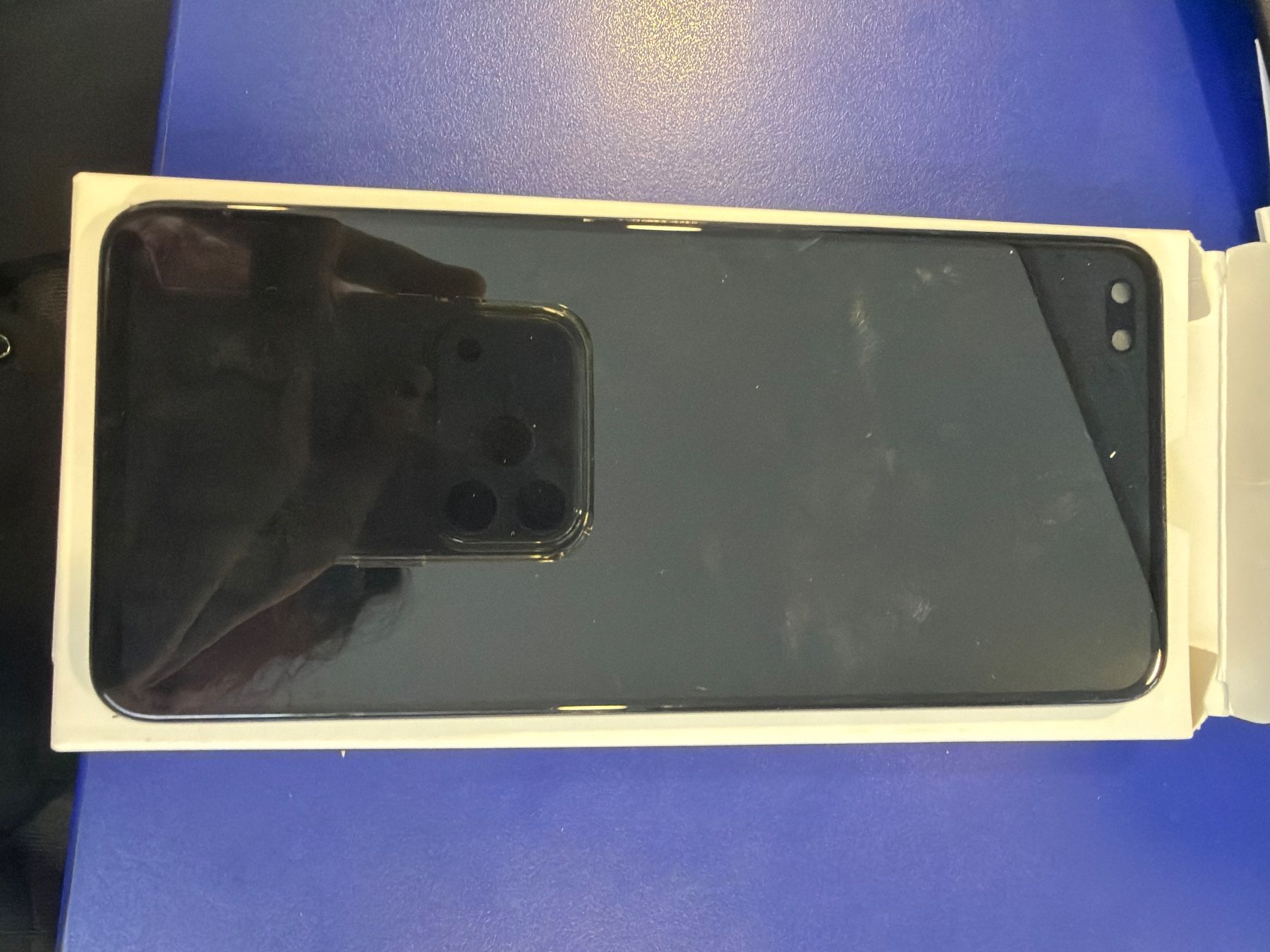 Monitor: OnePlus Nord Display Ersatzteil – Usato da Aarau venduto da RAMESTORE