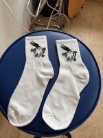 Socken weiss mit schwarzem Motiv Muster ungetragen neu