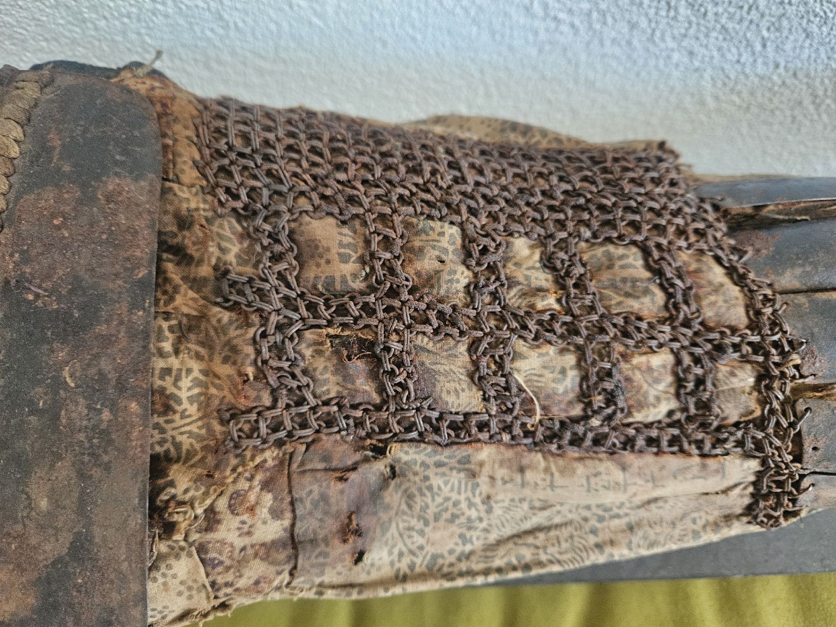 Uniformi: säbel uniform antik – Difettoso da Schwellbrunn venduto da Omega-alpha 2