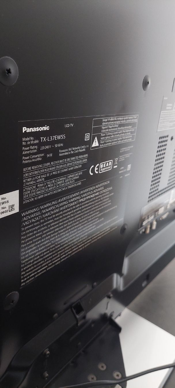 Panasonic Fernseher: Panasonic LCD TV – Gebraucht aus Mitlödi von GeneralNike 2