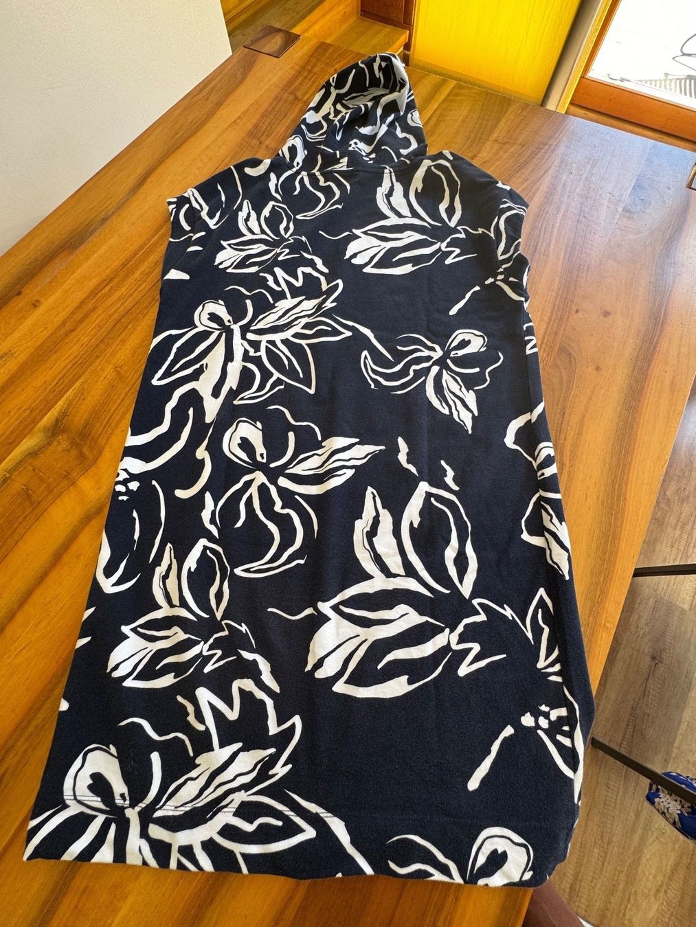 Monari Vestiti: MONARI cooles Kapuzenkleid mit Statement Gr. 40 – Usato da Meiringen venduto da snahhanssnah 3
