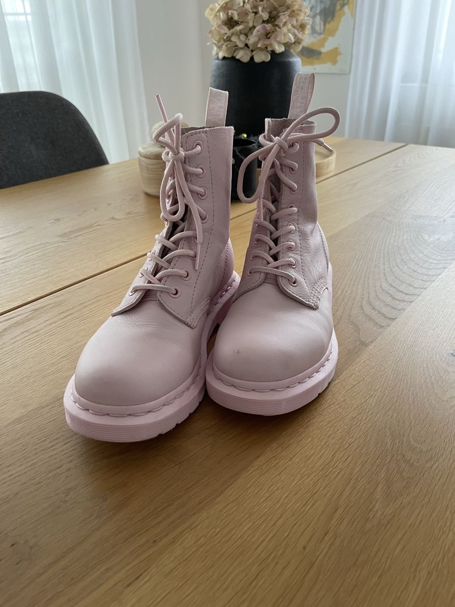 Dr. Martens Scarpe da donna: Dr. Martens, hellrosa, Gr. 38 – Usato da Roggwil TG venduto da MiryamM 1