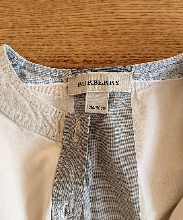 Burberry Camicette, T-shirt & Top: Burberry Oberteil in Grösse 86 – Usato da Teufen AR venduto da arz_yjz9 2
