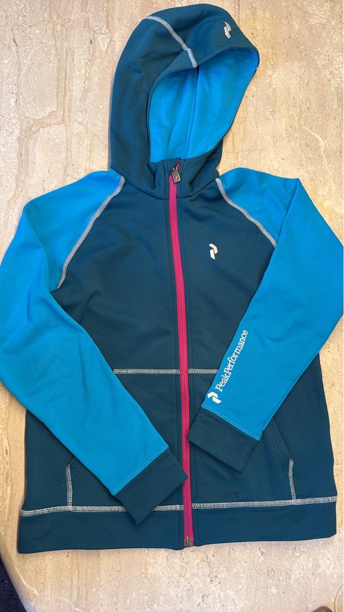 Peak Performance Giacche & Cappotti: Peak Performance Kapuzenjacke  – Usato da Horgen venduto da Mistral8