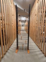10-stöckiger stehender Schuh-Turm aus Holz und Metall,  TOP
