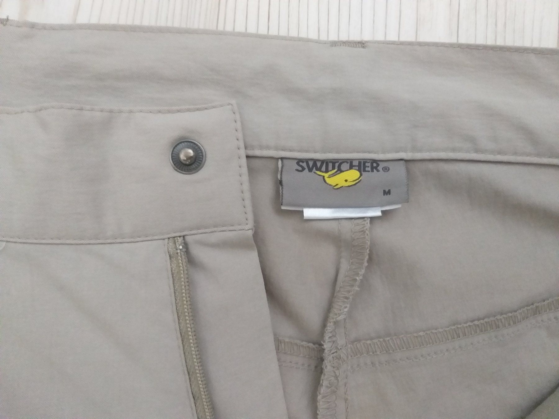 Pantaloni: Short SWITCHER  Taille / Grosse M.... – Usato da Cossonay-ville venduto da Super-Price-Quality 3