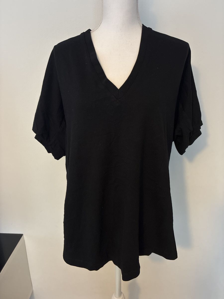 Zara T-Shirts: Oberteil XS Zara – Gebraucht aus Küssnacht am Rigi von Anacerna