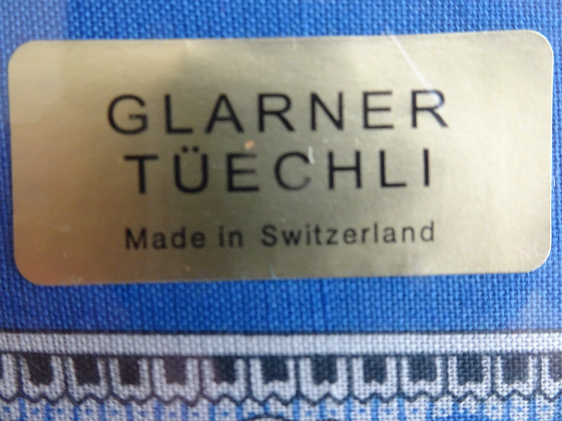Foulards & écharpes: Glarner Tüechli – Neuf avec emballage d'origine à männedorf par purzelchen 1