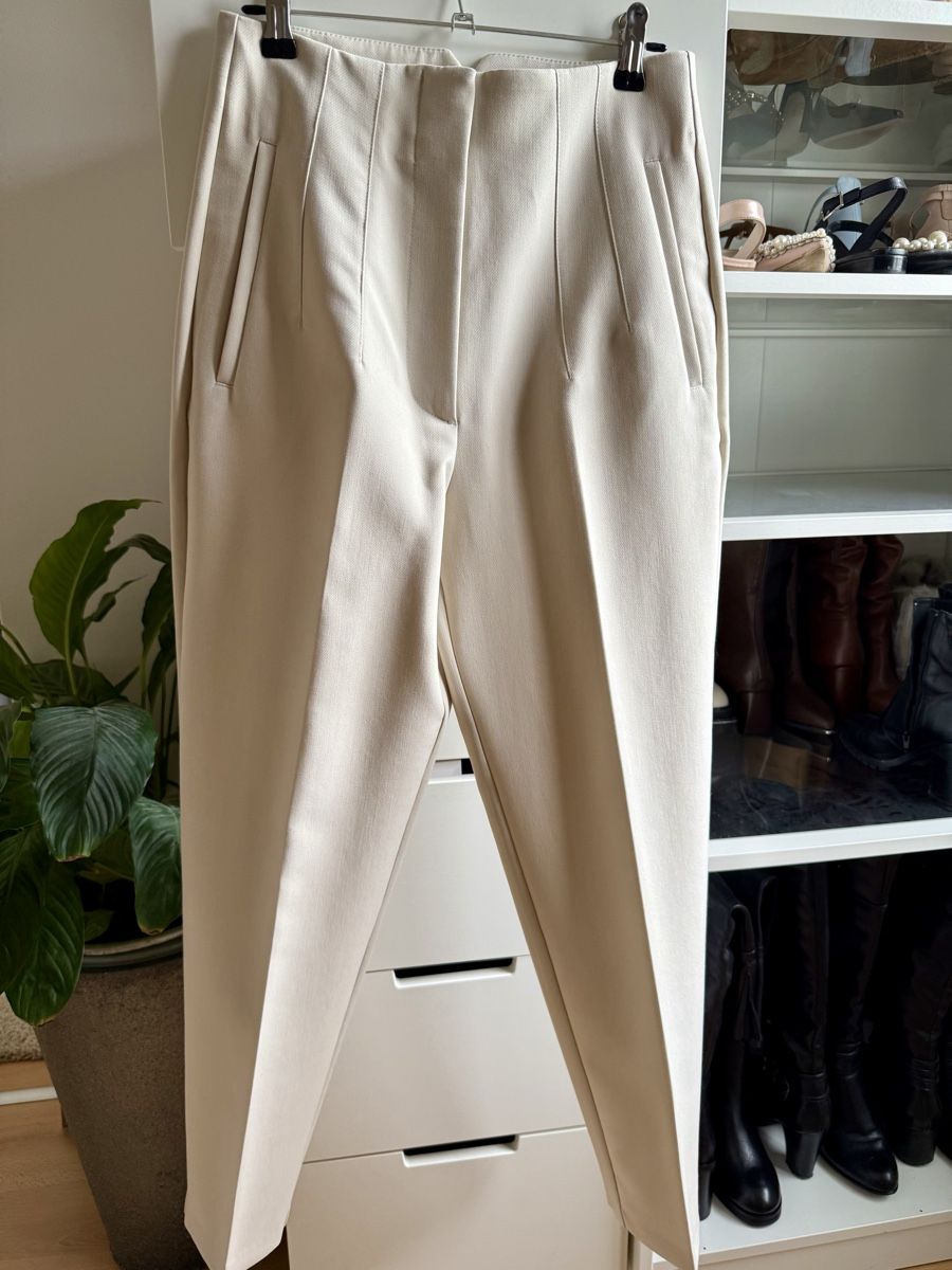 Zara Hosen: Zara beige trousers - size S – Neu (gemäss Beschreibung) aus Fischbach-Göslikon von Vera2109