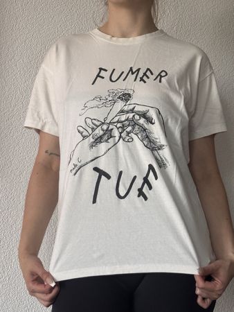White Graphic Shirt „Fumer Tue“ – Aesthetic / Grunge T-Shirt
