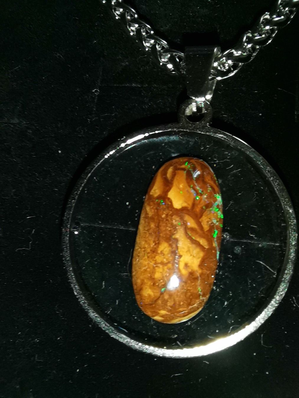 Ciondoli: Boulder Opal Halskette – Nuovo (secondo la descrizione) da Altstätten SG venduto da MainStones