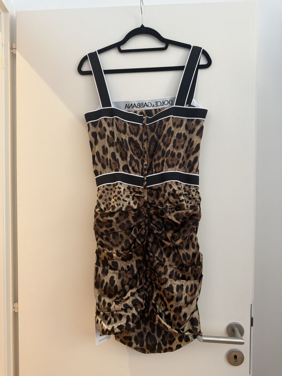 Dolce & Gabbana Vestiti: Robe Dolce & Gabbana léopard taille 46 neuve avec étiquette – Nuovo (secondo la descrizione) da La Croix-de-Rozon venduto da ben_9qlz 2