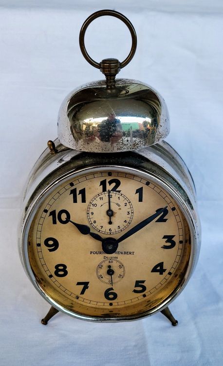 ANCIEN RÉVEIL MÉCANIQUE, Voyage, Junghans, Shockproof, Germany, Cuir