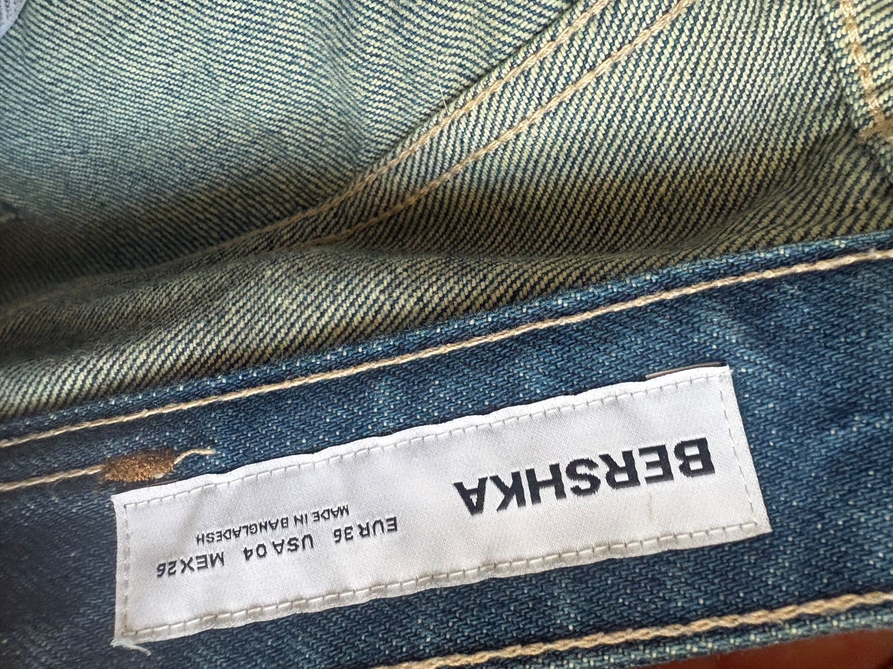 Bershka Jeans: Bershka jeans – Usato da Basel venduto da pitri31 2