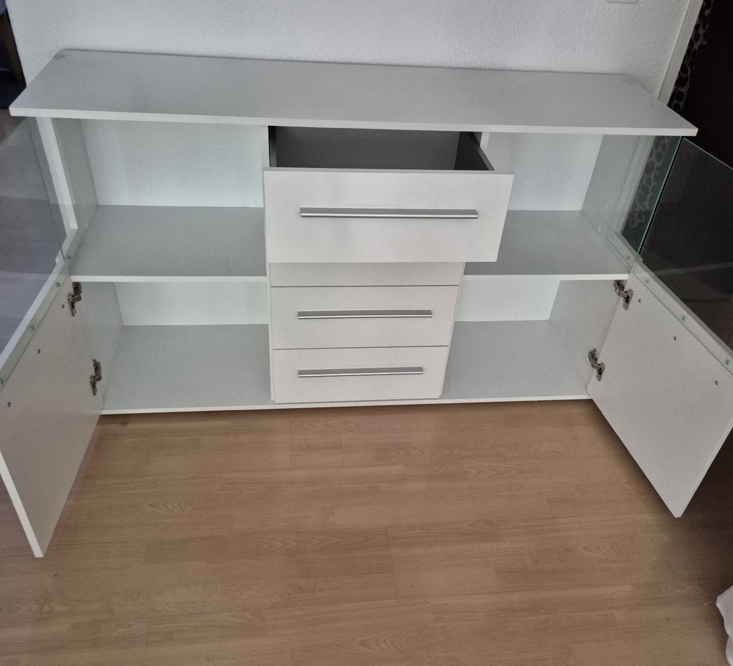Cassettiere: Muss weg! Sideboard mit Licht,  gebraucht  – Usato da Jona venduto da MarySommer 1