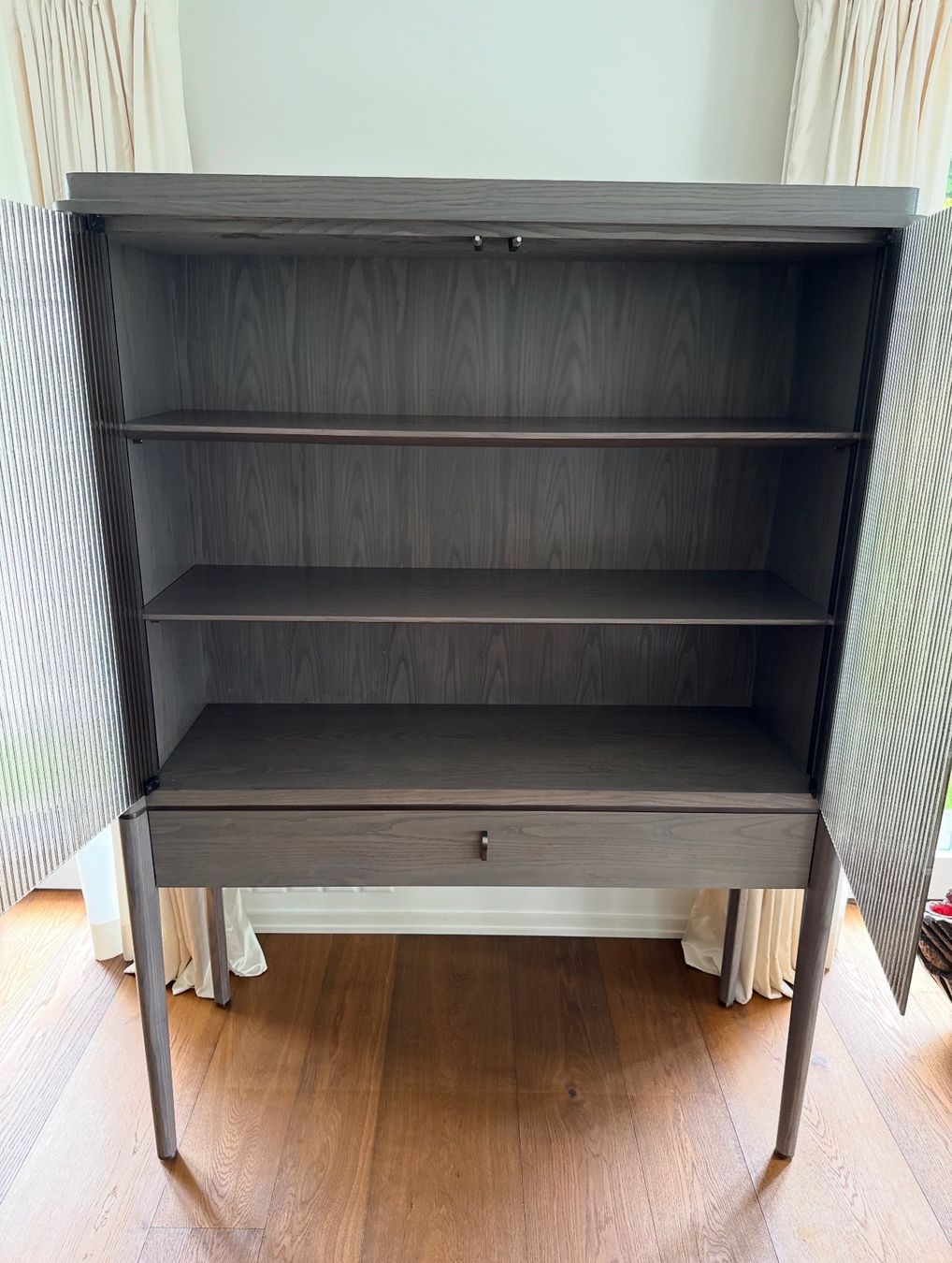 Schränke: BARSCHRANK – Neu (gemäss Beschreibung) aus Zürich von SWKA 1