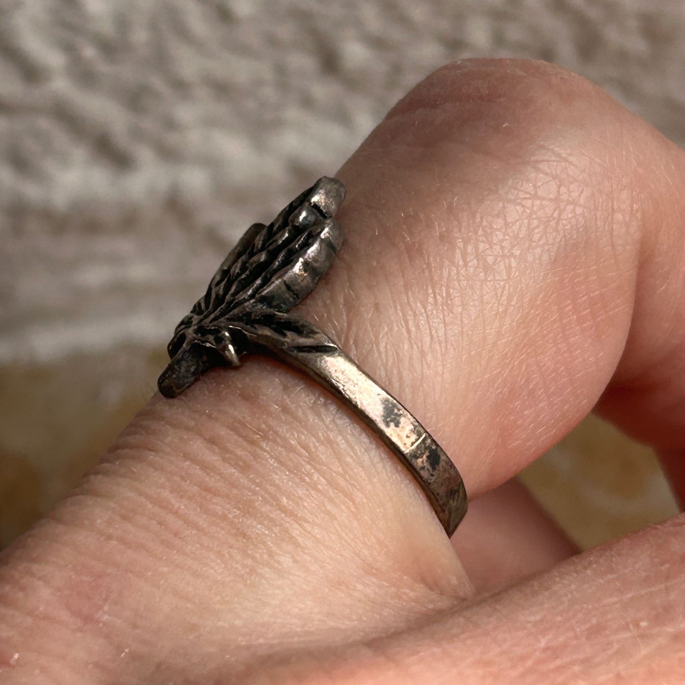 Anelli: Silber Ring mit Hanfblatt Motiv (57.5) – Usato da Laufen venduto da Bellebellezza 2