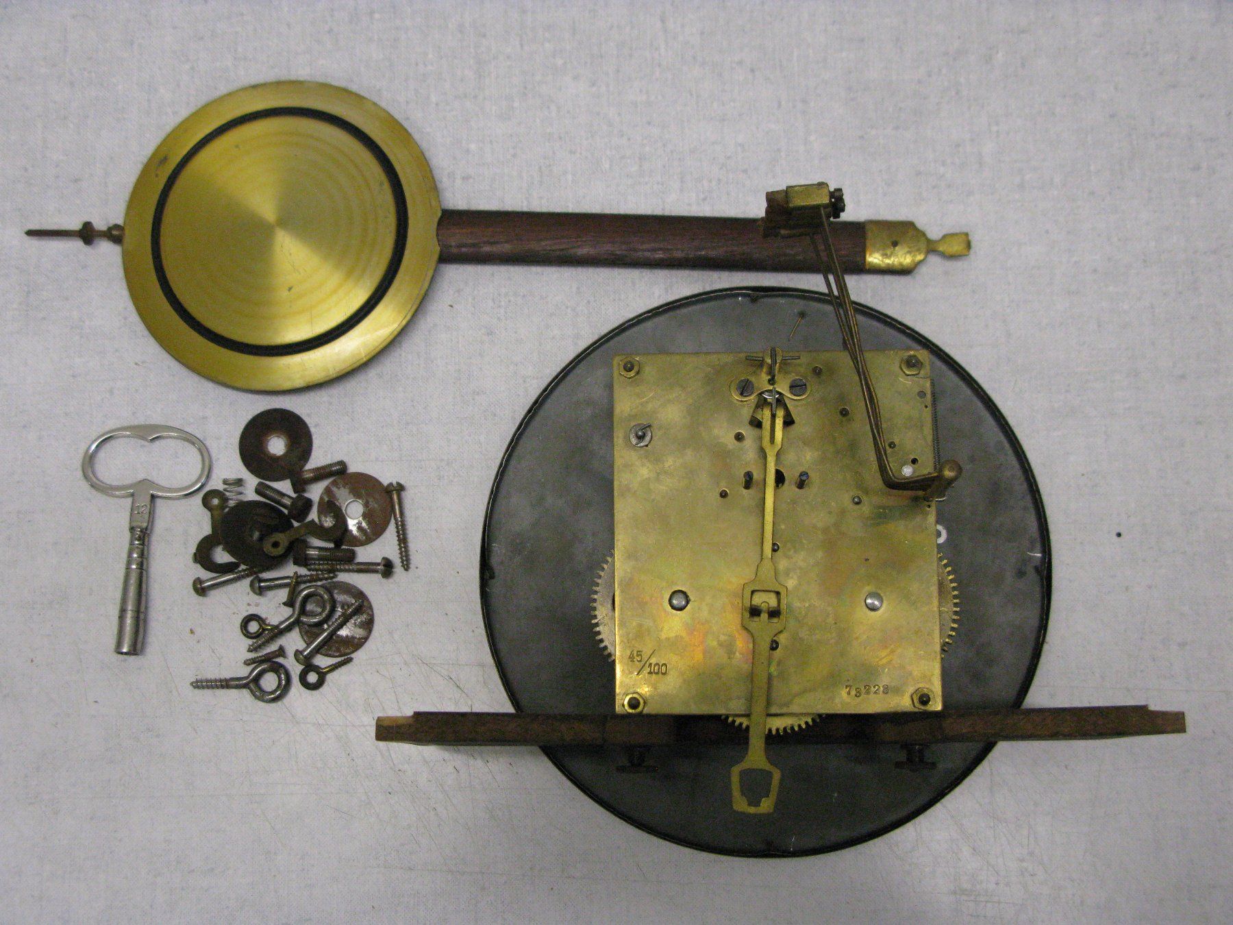 Orologi da terra & Orologi da parete: Uhrwerk (Mauthe?) – Usato da Zürich venduto da artsandstuff 6
