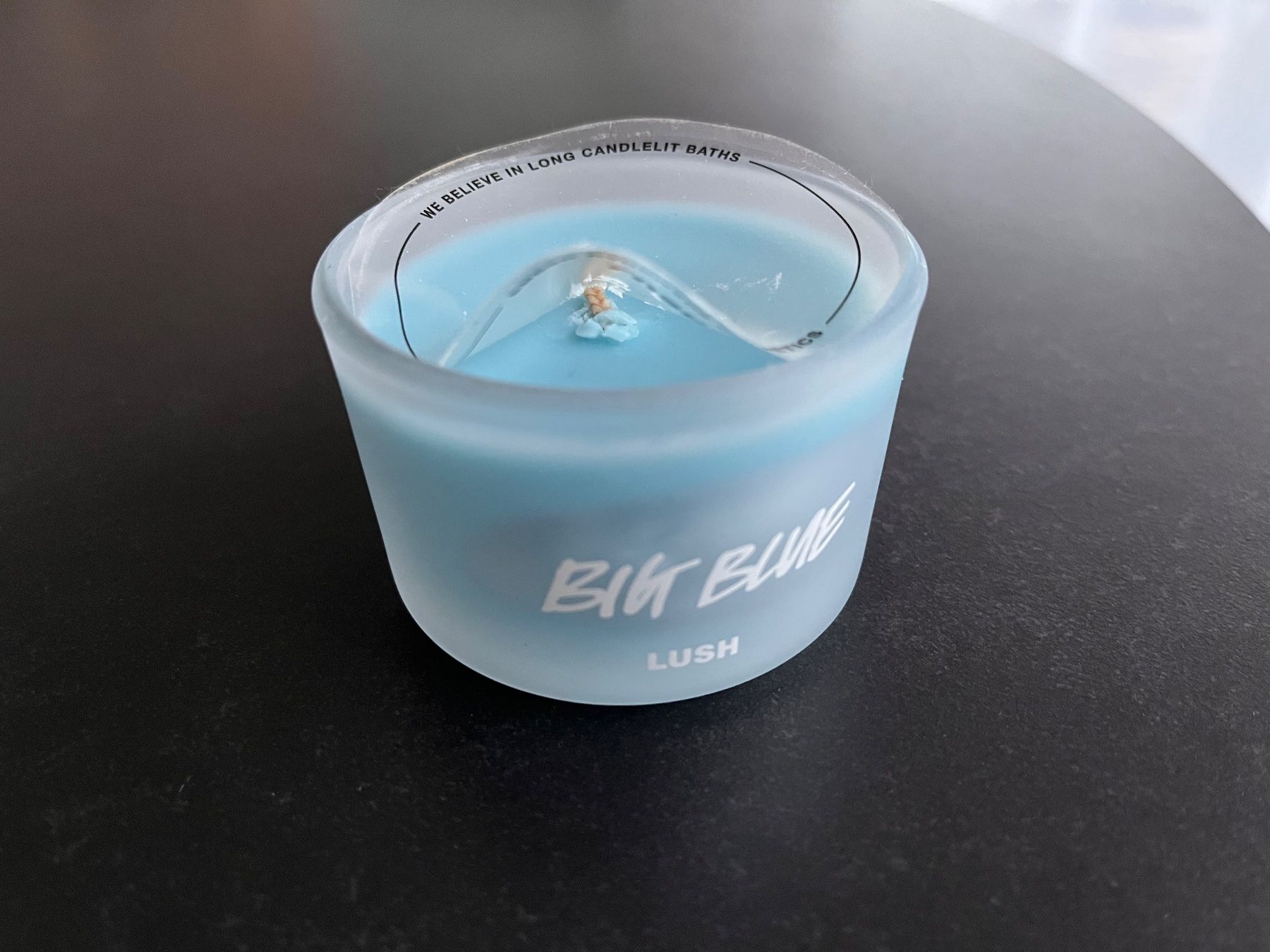 Candele: Lush Duftkerze Big Blue – Nuovo e nell'imballaggio originale da Wohlen AG venduto da kissne4 3