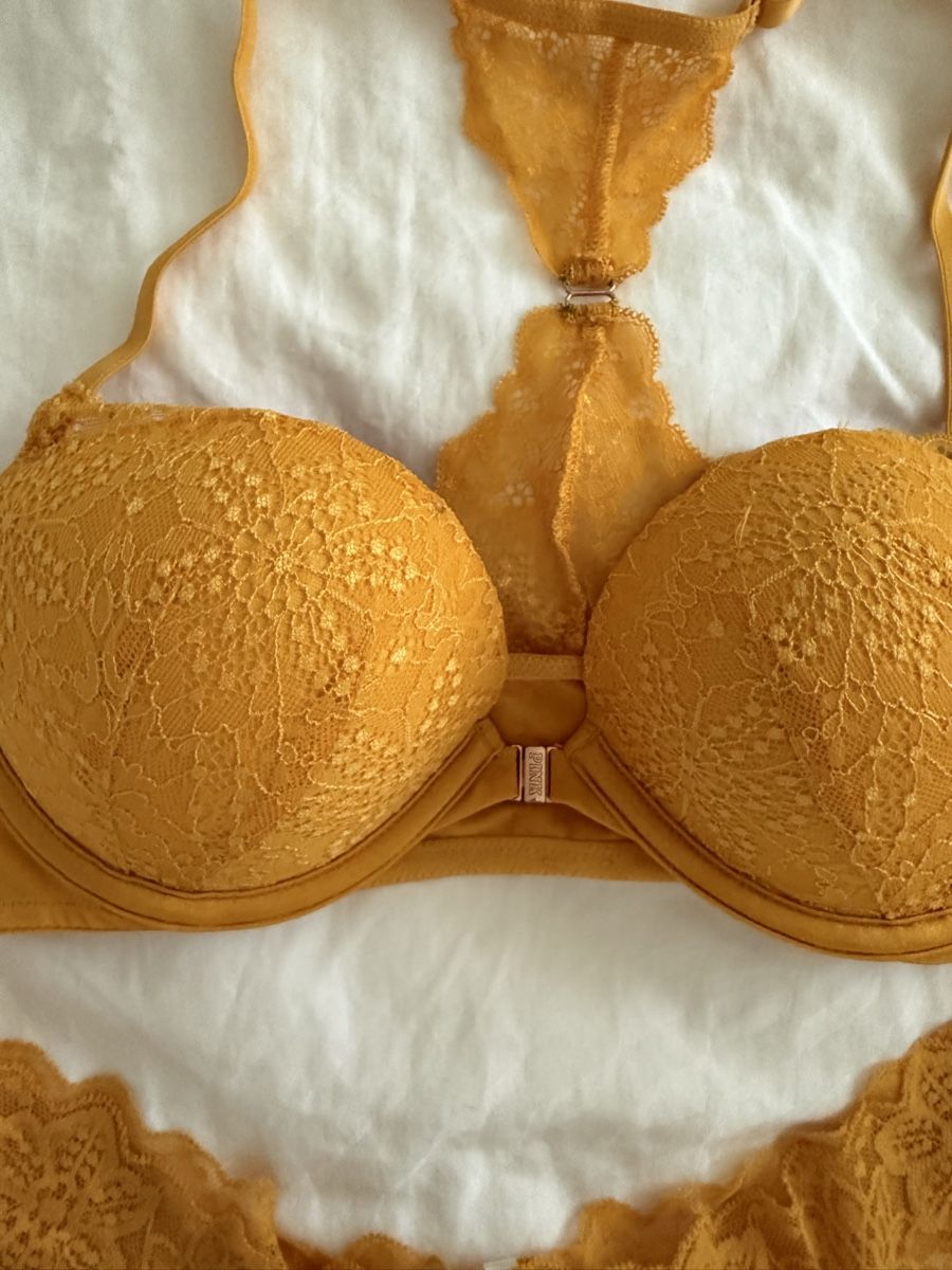 Altra biancheria intima: PINK BH-Set 75C – Usato da Wil SG venduto da xrnvani 1