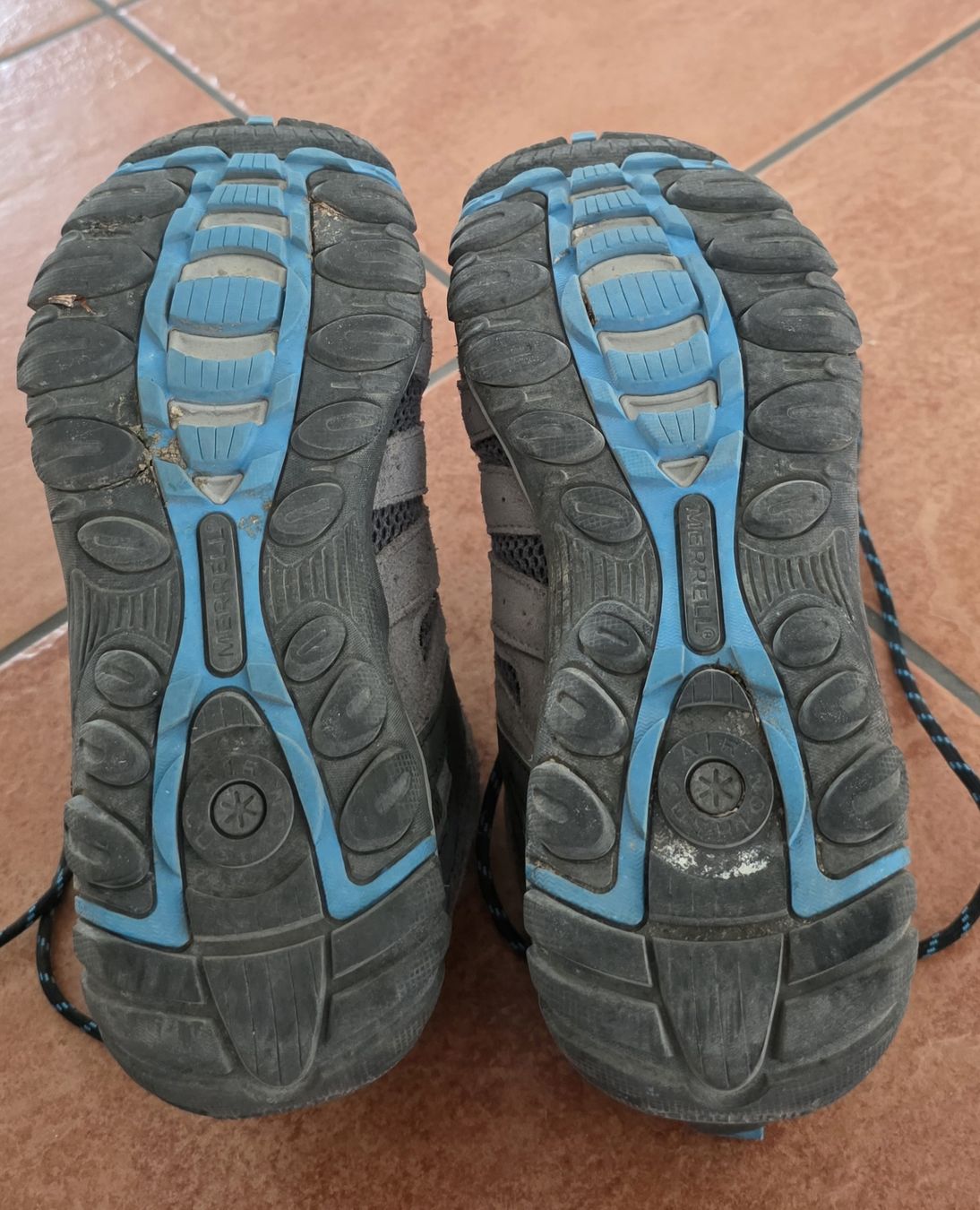 Merrell Scarpe da donna: Trekkingschuh Merrell Grösse 38 – Usato da Oberönz venduto da Providence 2
