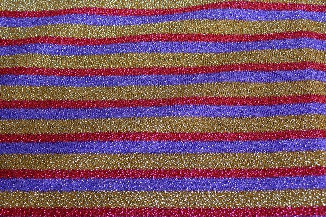 Tessuti: Glitzerstoff gestreift – Nuovo (secondo la descrizione) da Schlatt TG venduto da mavo85