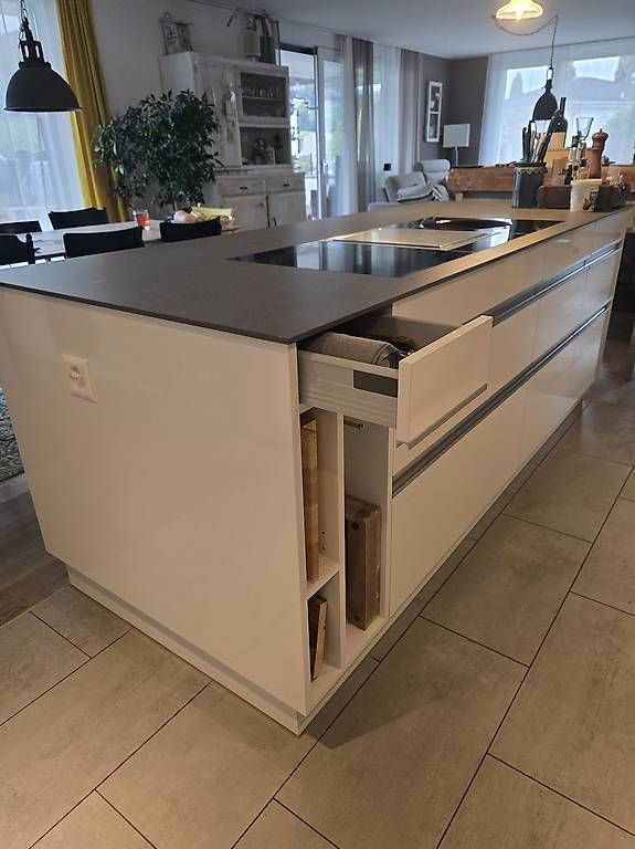 Cucine complete: Kücheninsel- weiss hochglanz – Usato da Guntershausen venduto da acsirp