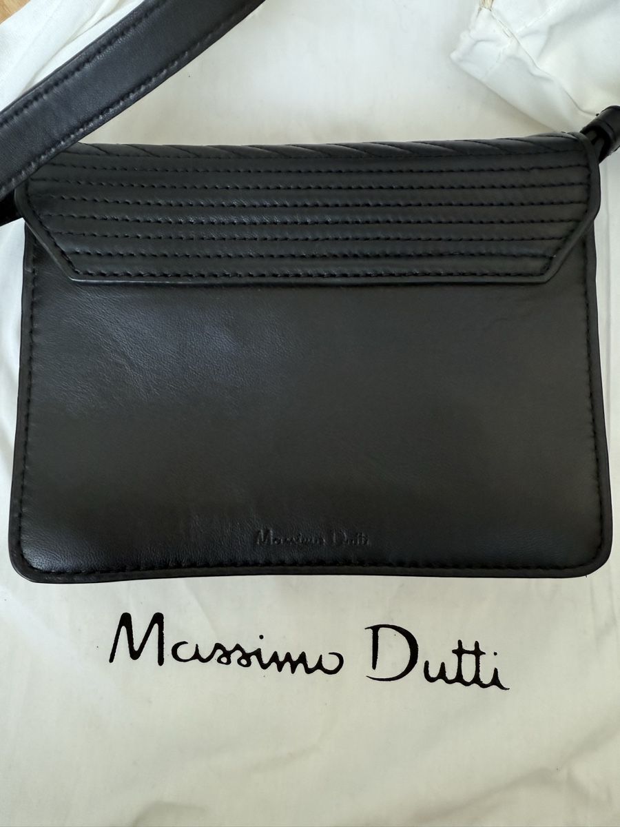 Massimo Dutti Borse da donna: Kleine Ledertasche von Massimo Dutti – Usato da Zürich venduto da Andaluca 3