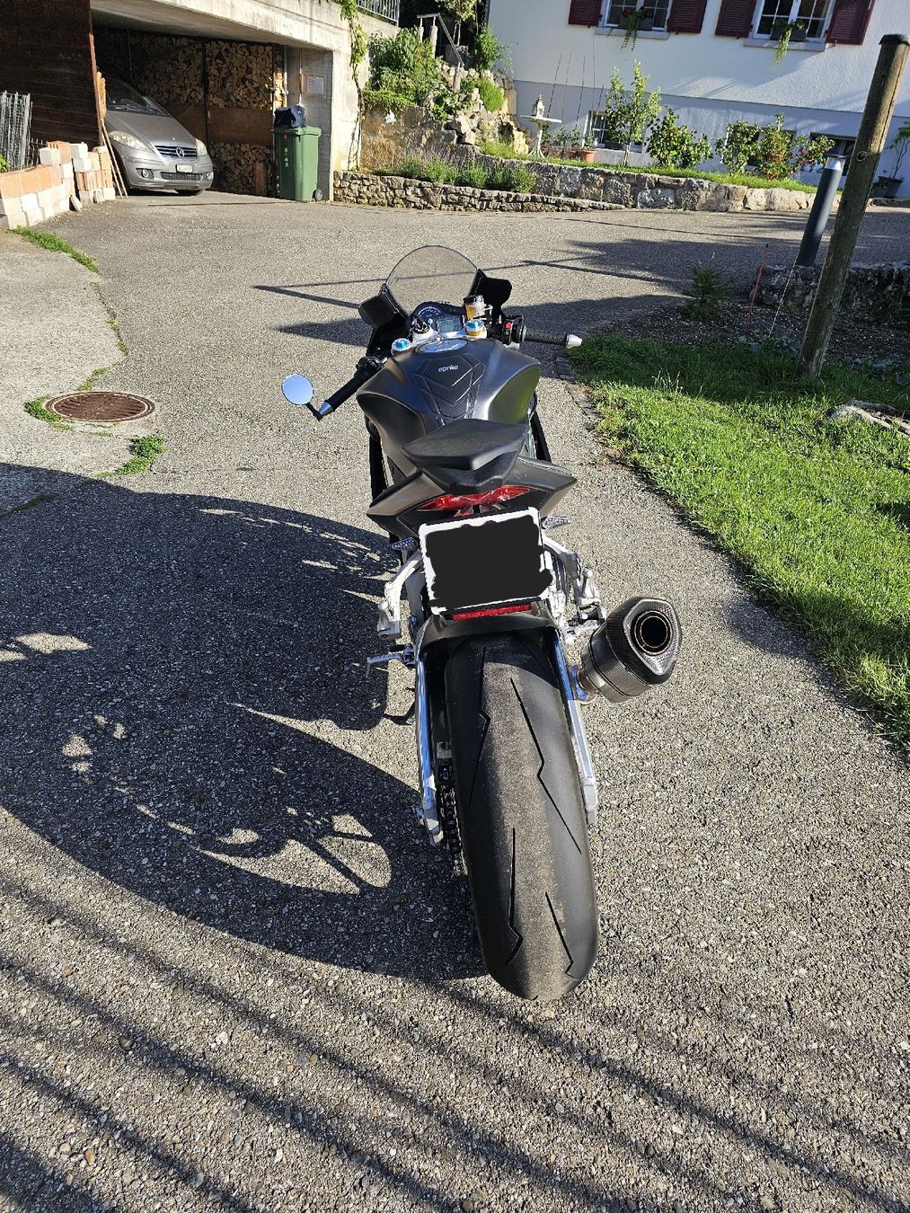Aprilia Strada: Aprilia RSV4 RR  – Usato da Oensingen venduto da Onalmon 1