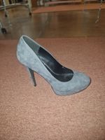 Pumps grau Groesse 39 selten getragen.