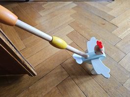 Poule en bois à pousser