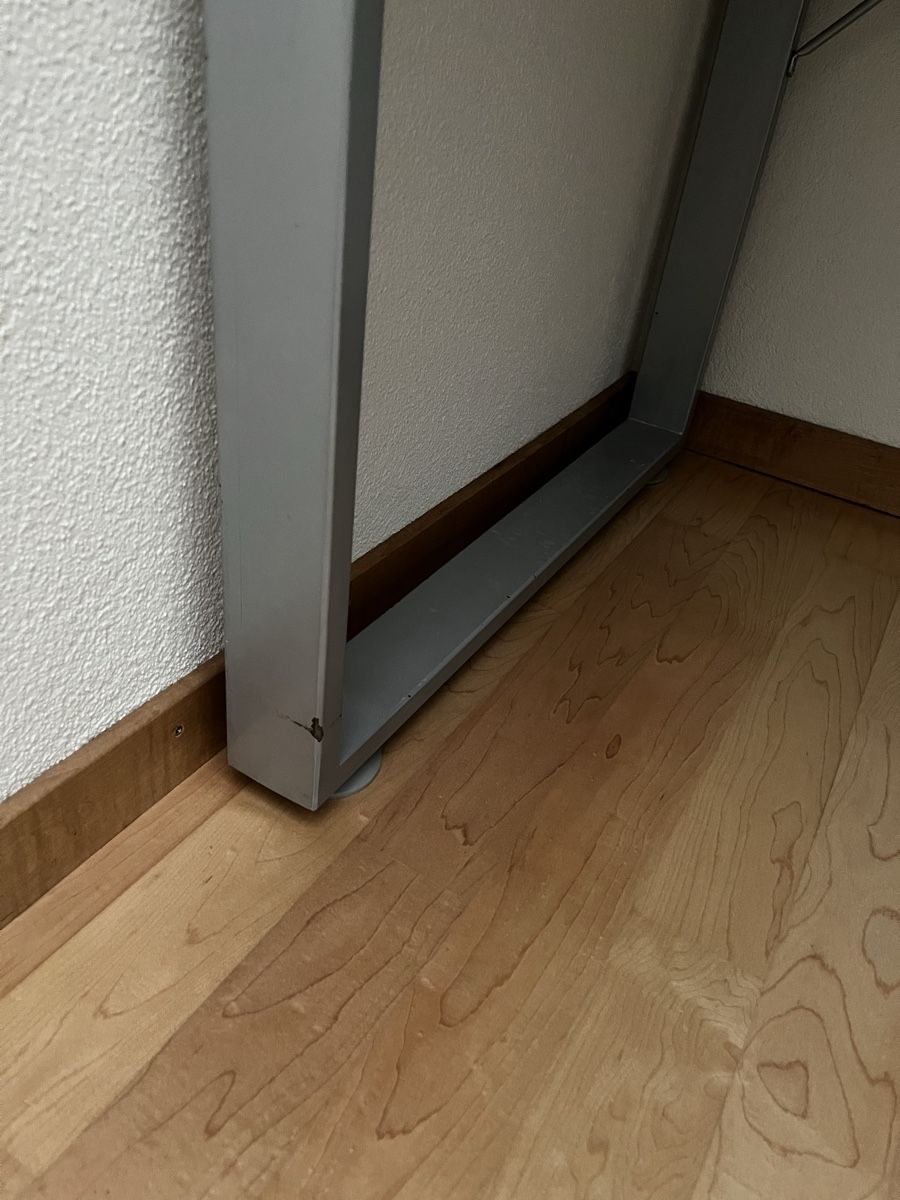 Schreibtische: Schreibtisch – Gebraucht aus Volketswil von and_nz6x 3