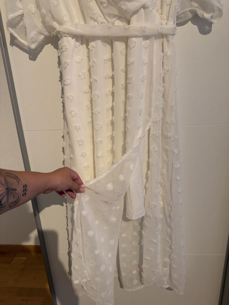 Kleider: Langes Kleid  – Neu und originalverpackt aus Döttingen von chi_8d8b 3