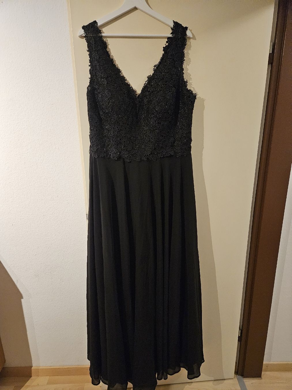 Vestiti: festliches Kleid – Usato da Mellingen venduto da Tani47