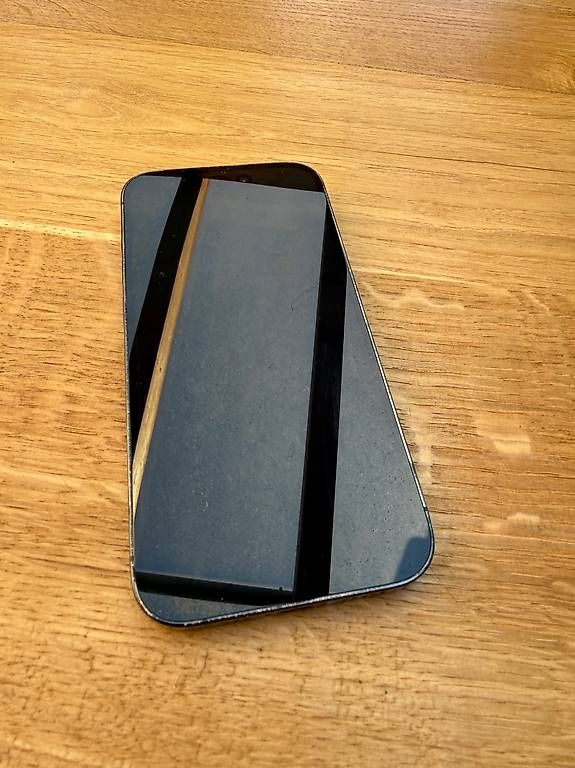 Apple Portables: iPhone 14 pro 128 GB – D'occasion à Rothrist par Chnupperi 2