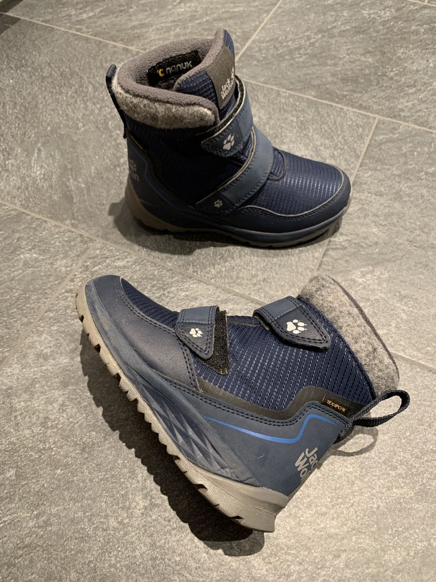 Jack Wolfskin Scarpe per ragazzi: Schuhe Winter Jack Wolfskin Gr. 30 – Usato da Dinhard venduto da PS83