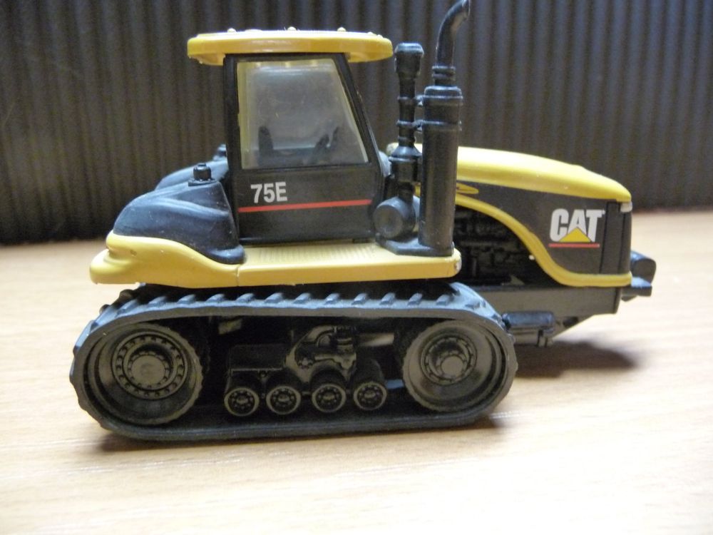 CAT Challenger Traktor Modell (Gebraucht) in Madiswil für CHF 3 – nur ...
