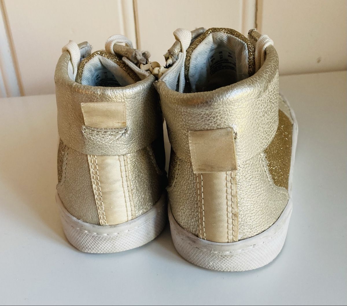 Clarks Schuhe für Mädchen: Clarks Mädchenschuhe – Größe 28.5 – Gebraucht aus Zäziwil von kbr_jd95 2