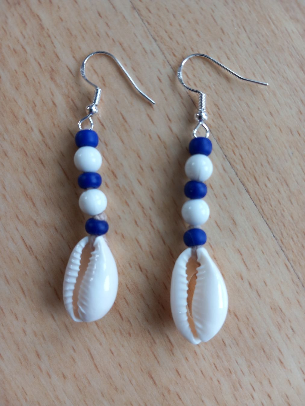 Ohrringe & -stecker: Boucles d’oreilles coquillage et perles – Neu (gemäss Beschreibung) aus Faoug von per_kp6r