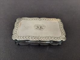 Döschen, Metall, "Schnupftabakdose", mit Monogramm, antik