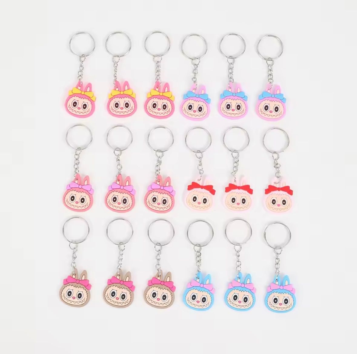 Portachiavi: 18 PCS  - Porte clé Labubu, New – Nuovo e nell'imballaggio originale da Collombey venduto da Cards07
