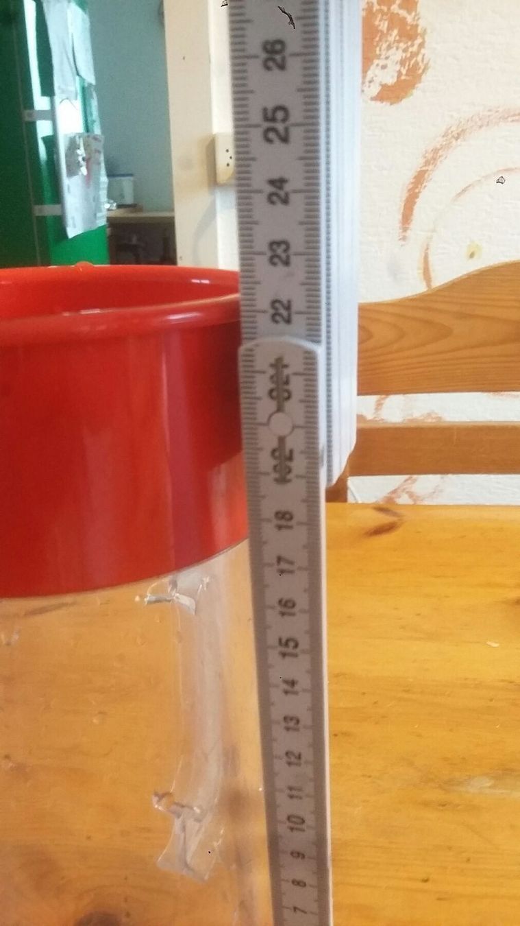 Recipients et similaires: 2 pots en plastique. – D'occasion à Miecourt par Marly1 2