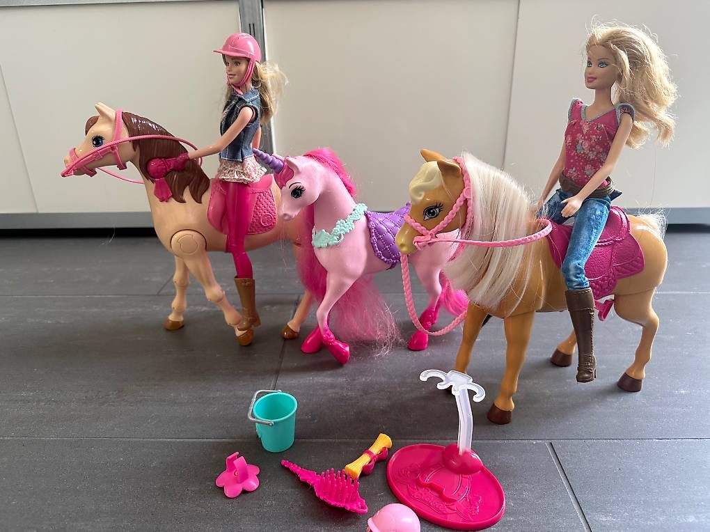 Puppen: Barbies mit Pferden – Gebraucht aus Arbon von Mell73