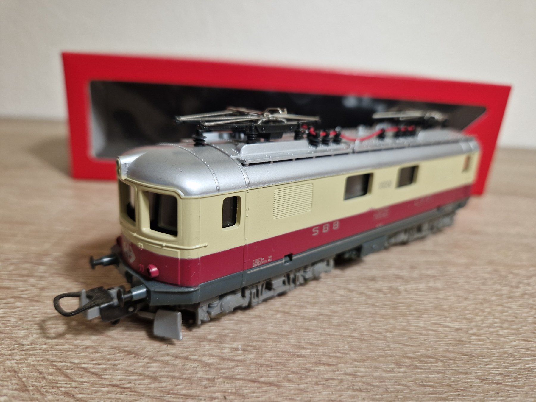 Lima Modellini di ferrovie: Lima E-Lok 10050 SBB H0 – Usato da St-Aubin-Sauges venduto da tantome 2