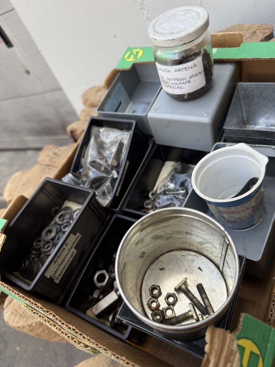 Tutti gli attrezzi: Schraubensammlung Oldtimer  – Usato da Gossau ZH venduto da jjdrive